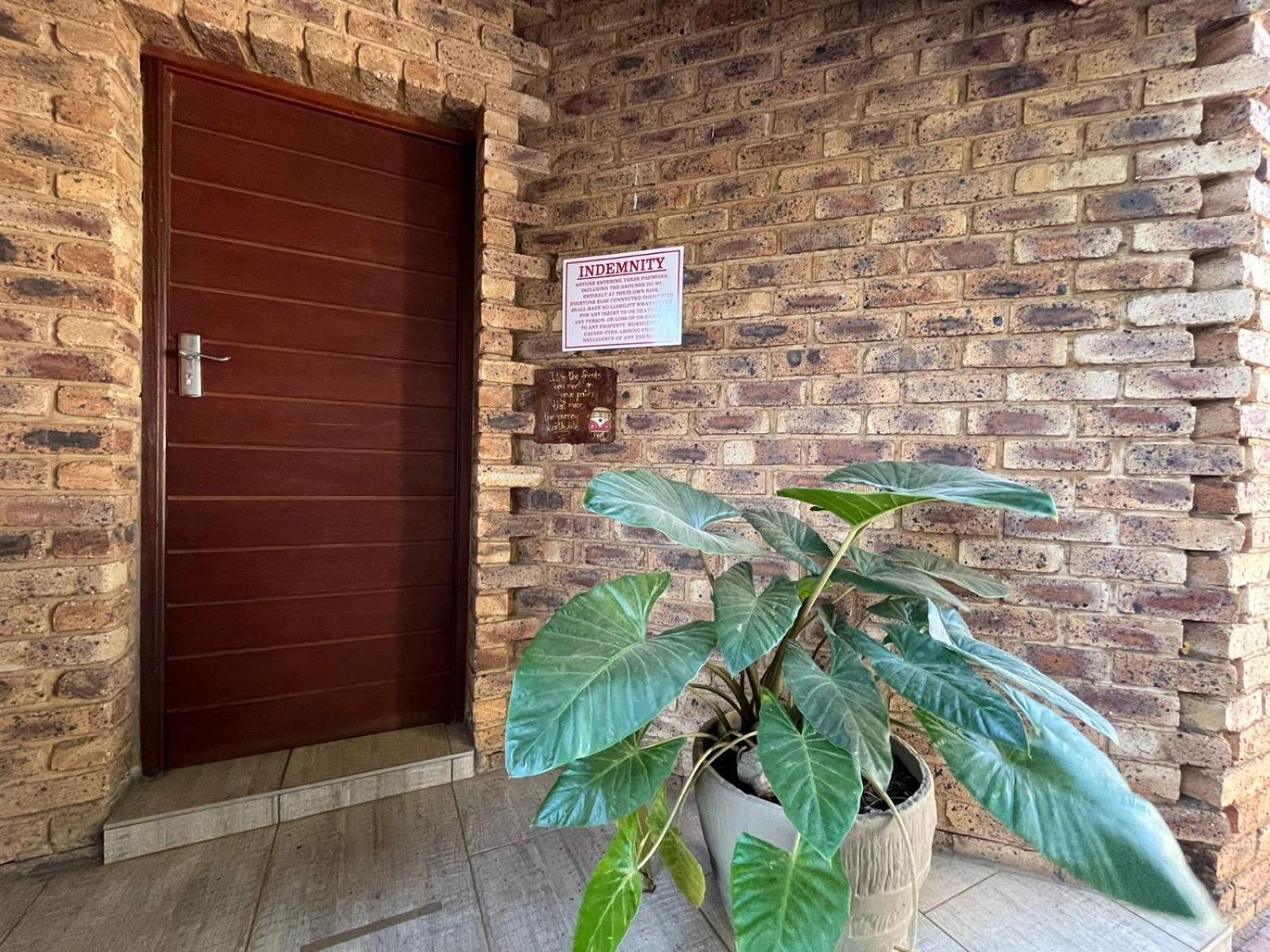 Douwe Cottages Pretoria Exterior photo